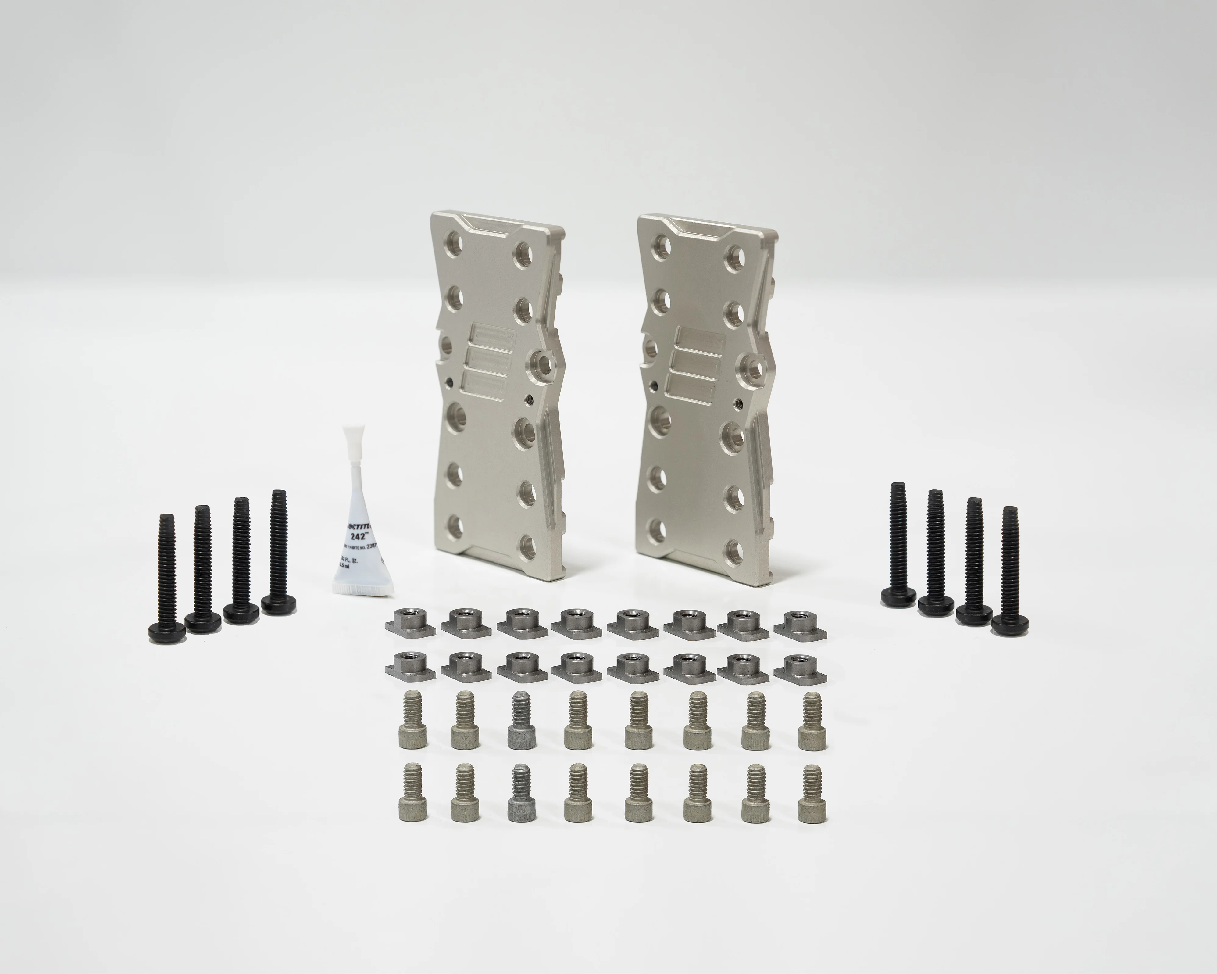 Featured - Topper / Chase Frame